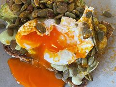 牛油果吐司-BOR Eatery(安福路店)