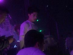 -SPACE(欢乐颂购物中心店)