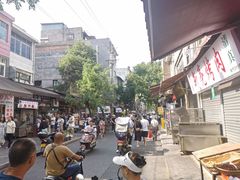 -何老二卤汁凉粉