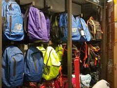 -New Balance(王府井奥莱·香江小镇店)