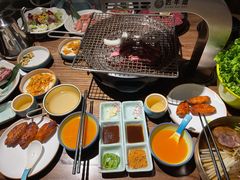 -明洞阿姨·韩式酱蟹烤肉·创意料理(三元桥店)