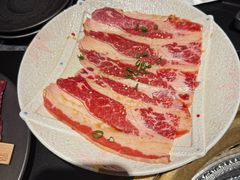 -山川小町·极番烧肉(新地假日广场店)
