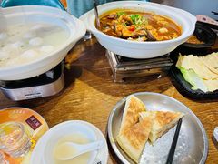 -鱼头泡饭·湖北菜·非物质文化遗产(岳家嘴总店)