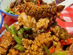 -荆九爷爆炒桥头三嫩(云南北路店)