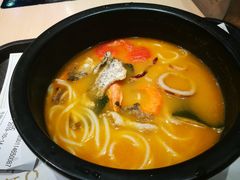 -蒙自源米线大王(东站店)