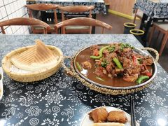 -八两八金·莱芜特色炒鸡(市南漳浦路店)