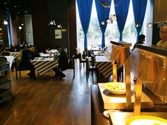 -茂名熹龙国际大酒店(人民广场高铁站店)