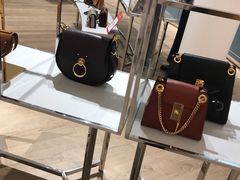 -乐蓬马歇百货公司(Rive Gauche)