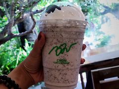 -Chom Cafe and Restaurant