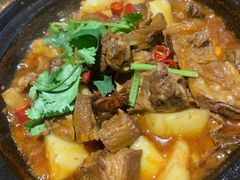 砂锅焖牛腩-有红鸡毛店·川菜(建设路店)