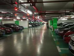 -龙湖天街-停车场