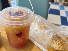 -85度C(生甜甜圈研究工坊·上海平凉店)