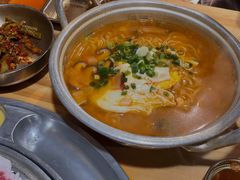 辛拉面-金顺韩式烤肉·网红烤肉店(广利路店)