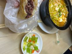 -闫家驴肉老店(华电一校店)