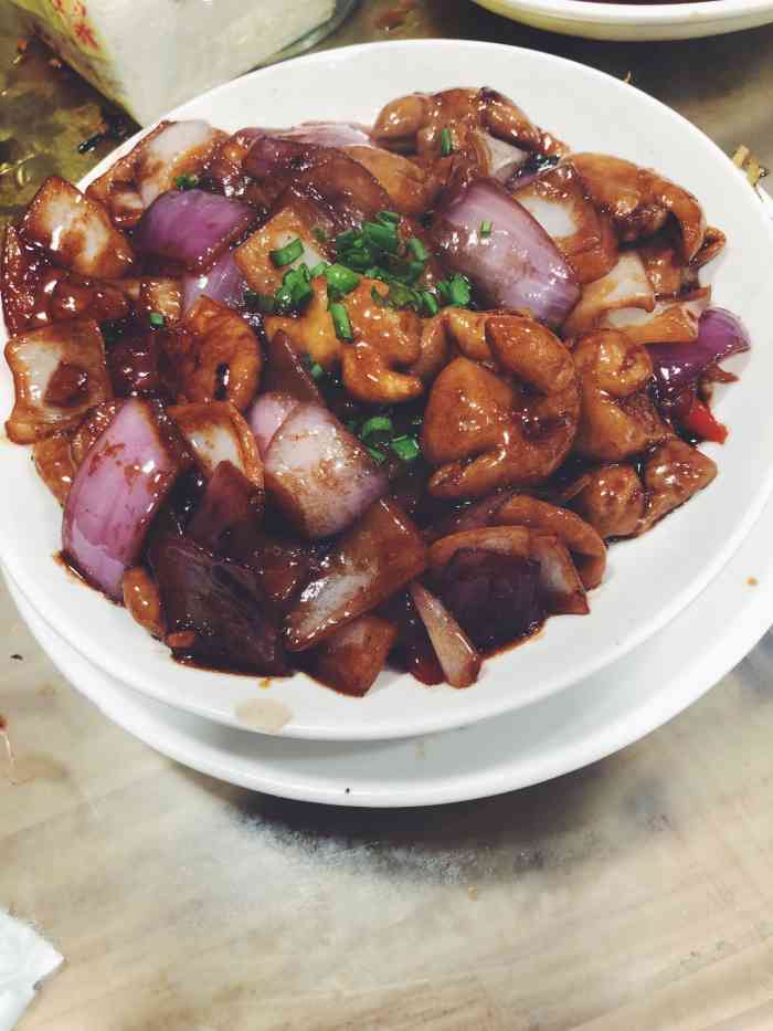 大块头排档-"据说很网红的一家店,6点多提前打电话要了.