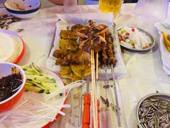 -海盗船. 龙虾烧烤. 酒馆