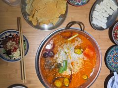 -洱火云南酸菜牛肉火锅(石景山当代商城店)