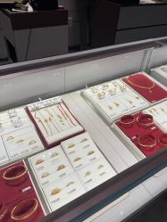 -周大福CHOW TAI FOOK(浦东八佰伴店)