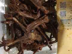 -周黑鸭(郑州中原区华山路中原万达沃尔玛店)