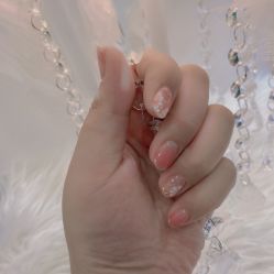 -七彩虹美甲美睫 半永久