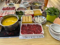 -杨老板·海鲜集市火锅·鲜切牛肉(中防万宝店)