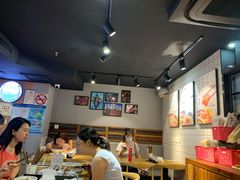 大堂-鑫花溪牛肉米粉(人民广场店)