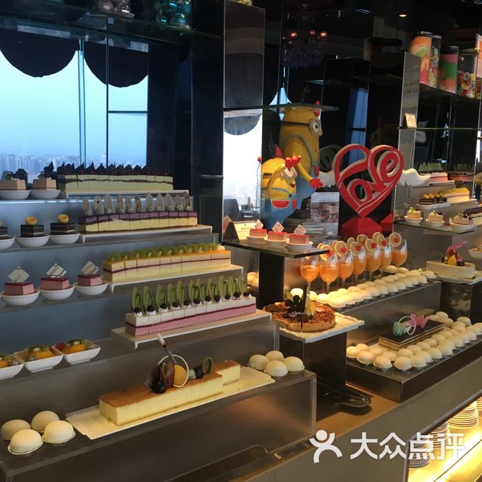 晋江荣誉酒店旋转餐厅图片