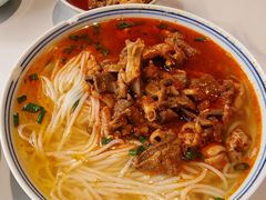 -邱芳粉店(迎宾大道旗舰店)