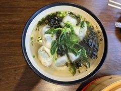 -玖鲜小笼(中山广场店)