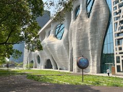 -证大喜玛拉雅中心