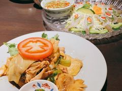 -大头虾越式风味餐厅(光明广场店)