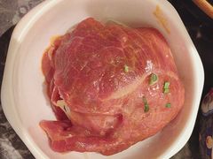 -牛YO寿喜烧·铁板烧和牛火锅自助(市府恒隆店)