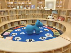 -漕河泾街道图书馆(漕河泾社区文化活动中心店)