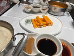 -红鼎豆捞·非遗鲍皇汤火锅(宝丰路店)