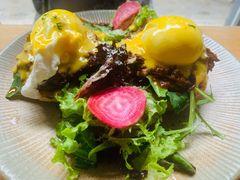 疯狂手撕牛肉班尼迪克蛋-The Rug(三里屯店)