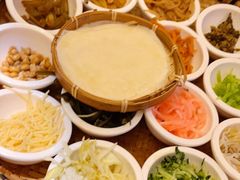 -包整·丝娃娃(一览甲秀楼风景店)