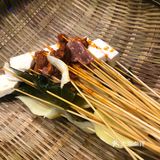 可以搞点排队小吃什么的不然太无聊了等的