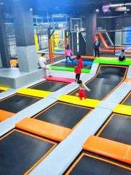 -蹦贝运动中心·蹦床·攀岩·闯关(龙岗店)