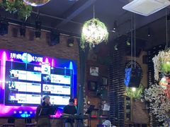 -胡桃里音乐餐厅(陶溪川店)(川湘赣菜·世界百大酒庄直供红酒·音乐表演)