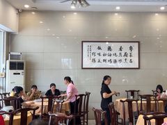 -正宗鸡饭粤香酒家(朱村店)