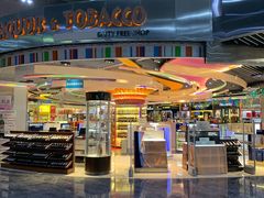 -中免(澳门机场免税店)