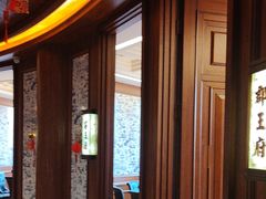 -八府香鸭·啫啫煲(华山路店)