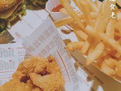 -The Habit Burger Grill 哈比特汉堡(复兴soho店)
