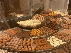 -Laderach 莱德拉(上海环贸iapm店)