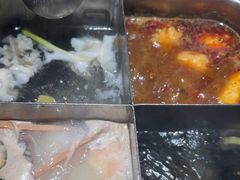 -巴渝瓦肆重庆鲜火锅(宝龙环湖店)