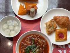 -朗丽兹自助餐厅