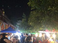 -周日夜市