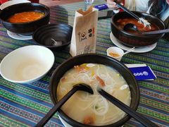 鲜花怒放过桥米线-桥香园过桥米线(国贸店)