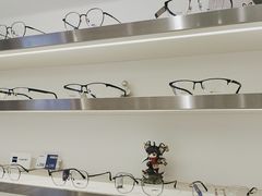 -视野联行眼镜·蔡司·尼康·授权优选门店(青浦宝龙店)