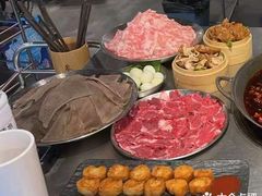 -鹿鸣山草本茶香火锅(园西路店)